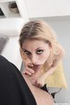 Rebecca Volpetti - Adolescente mince et grosse bite