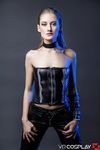 Tiffany Tatum - Baiser en latex