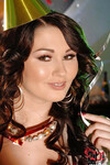 Antonya arrose son muffin de champagne