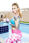 Sarah Jessie la blonde sportive
