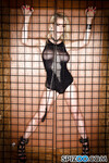 Kit Mercer la blonde chaude