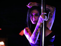 Joanna Angel, la putain de strip-teaseuse