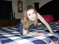 Daisy Bean la fille amateur aux petits seins