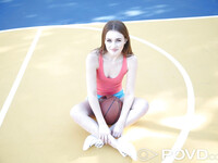 Danni Rivers est la jolie basketteuse qui s'envoie en l'air