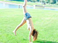Stacey la fille flexible