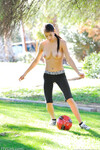 Megan Salinas, la footballeuse aux gros seins