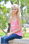 Hanah la jolie blonde se masturbe
