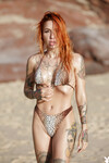 Ana Almeida la fille sexy et tatouée