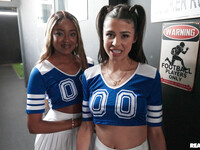 Kylie Rocket et Destiny Mira sont les fans les plus sexy.