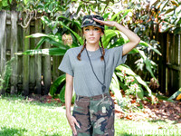 Dani Blu et Callie Black sont les filles soldats les plus sexy.