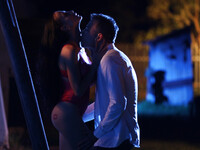 Nicole Love fait l'amour en douceur
