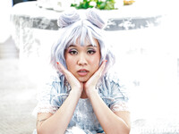 Kimmy Kimm, cosplayeuse asiatique, baise avec un mec aux cheveux longs