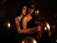 La bonne avec la bombe thoracique, Scarlett Alexis, après la pipe, baisée profondément