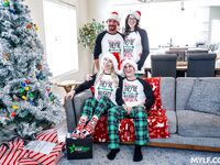 Noël sexe baise Kay Lovely et Nikki Zee