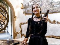 Freya Von Doom et Claire Roos se baisent comme la fin du monde