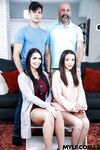 Alexa Payne et Odds Parker se lèchent la chatte pendant qu'ils les baisent