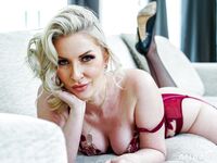 Blonde mature sydney paige baisé dans le cul de son beau-fils