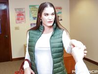 Buja Millf kendra coeur baisé le directeur de son fils