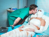 Jasmine Jae - Le grand membre masculin du docteur