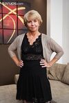 Sylva - masturbation d'une femme mûre