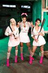 Bridgette B, Gina Valentina et Skylar Vox se lèchent les lèvres