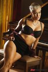 Gina Valentina et Ryan Keely baise lesbienne