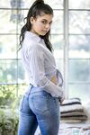 La chatte serrée de Gina Valentina