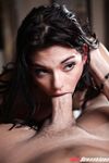 Gina Valentina - Aime une grosse bite