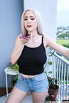 Dylann Vox aime baiser