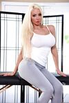 Nicolette Shea the tricky masseuse milf