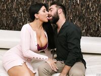 Romi Rain : un parcours semé d'embûches
