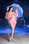 Romi Rain et la lance noire