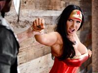 Romi Rain la superstar