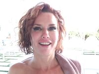 Veronica Avluv suçant la bite de Rocco Siffredi