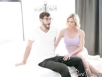 Cory Chase reçoit une grosse bite dans le cul
