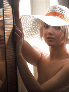 Cali la blonde de 18 ans