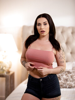 Zanna Blue fait l'amour avec un homme plus âgé