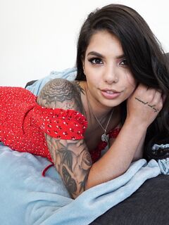 Gina Valentina pov amour
